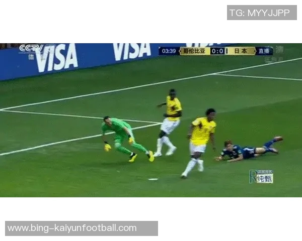 乌尔比希禁区外手球争议德足协解释手臂自然状态未出牌原因